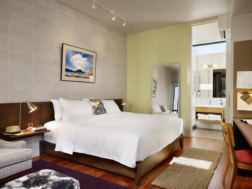 King Room Spa Bath